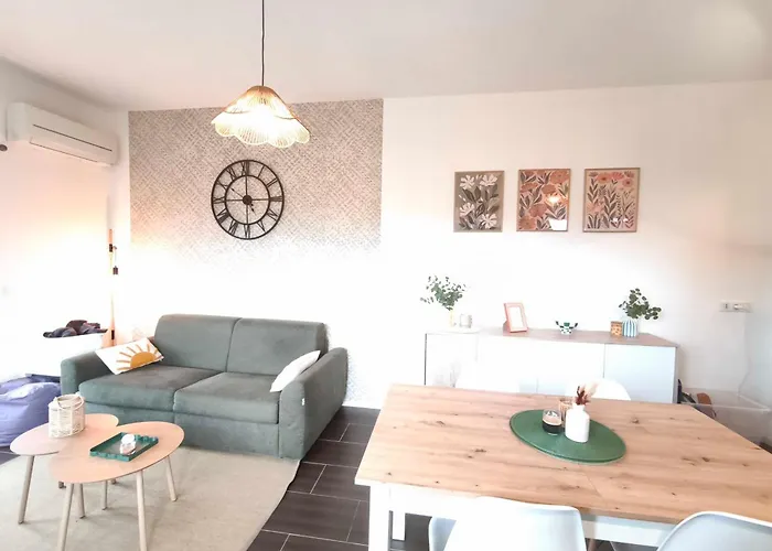 Bright In Albitreccia Near