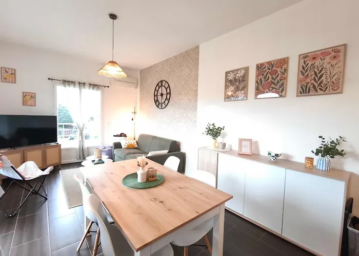 Apartment Bright In Near Albitreccia